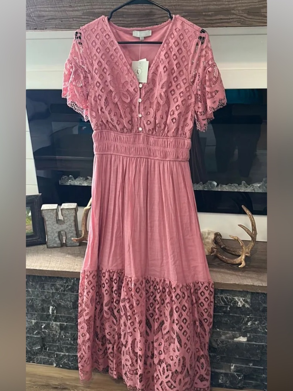 Elegant Lace Maxi Dress in Pink